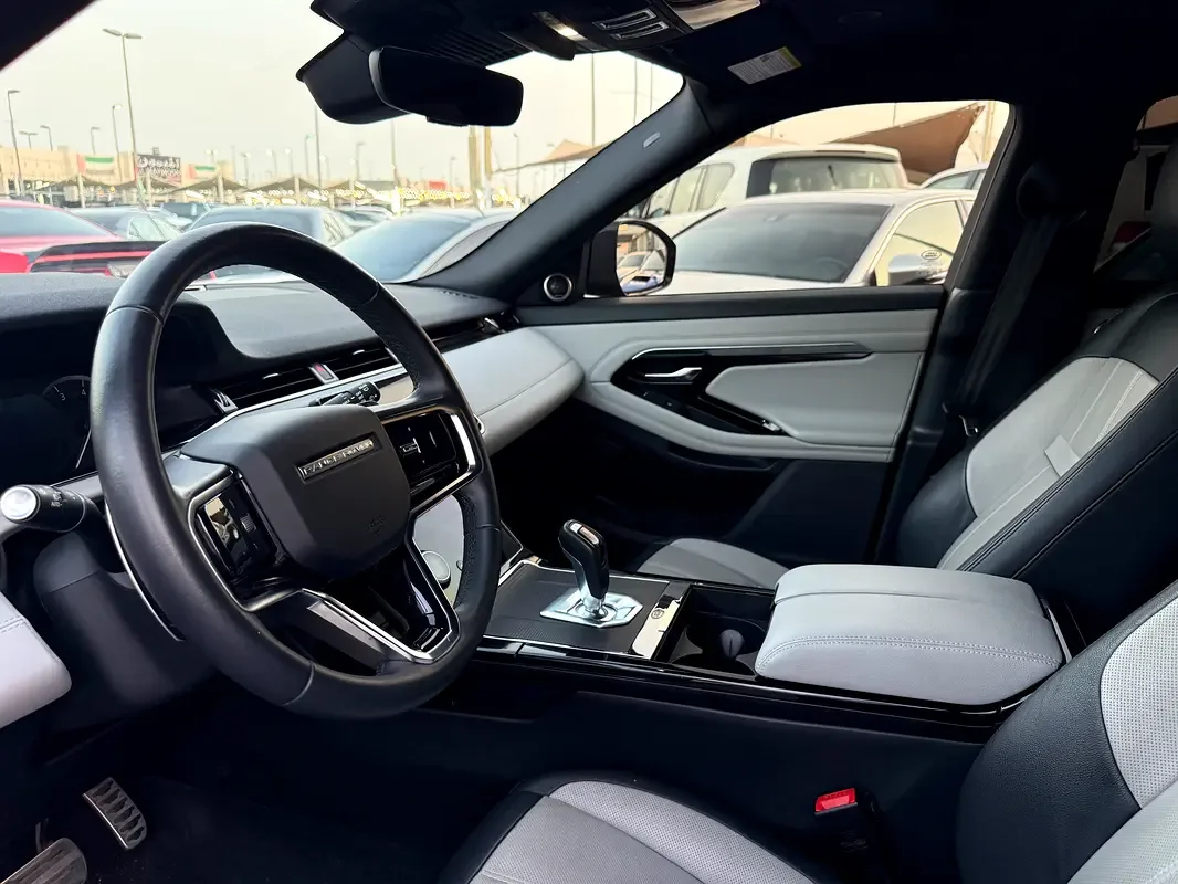 Land Rover Range Rover Evoque P250 AT AWD (249 حصان) - 7