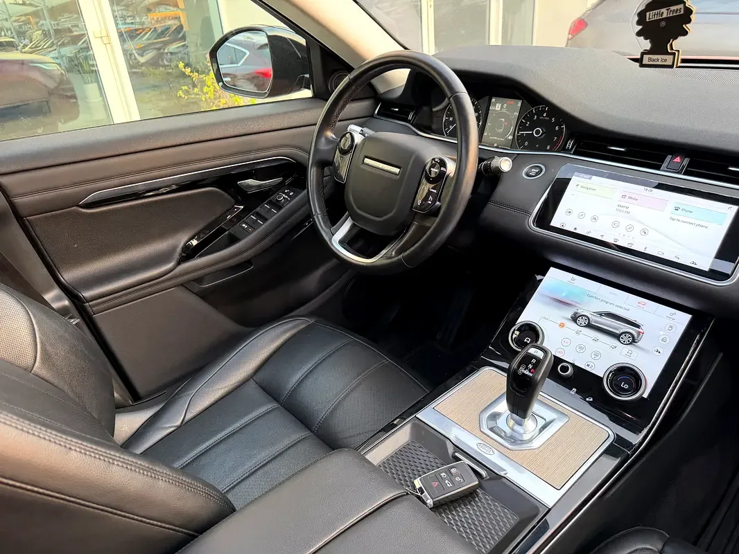 Land Rover Range Rover Evoque P250 AT AWD (249 حصان) - 11
