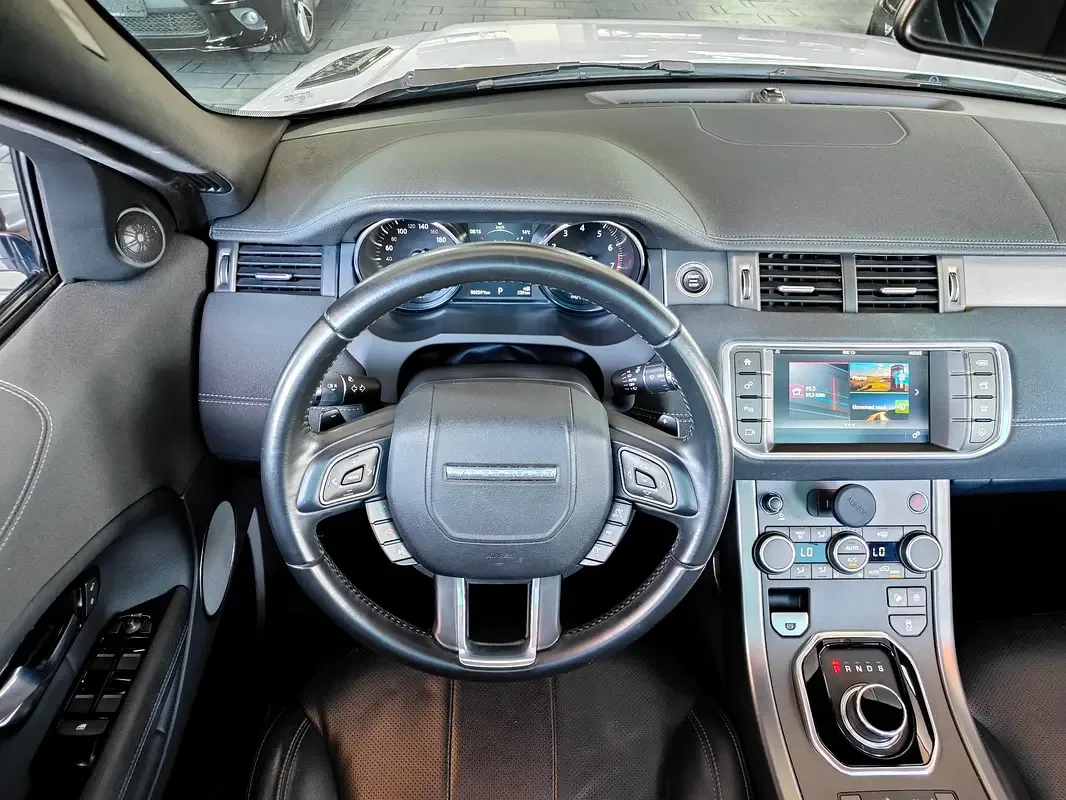 Land Rover Range Rover Evoque P250 AT AWD (249 hp) - 10