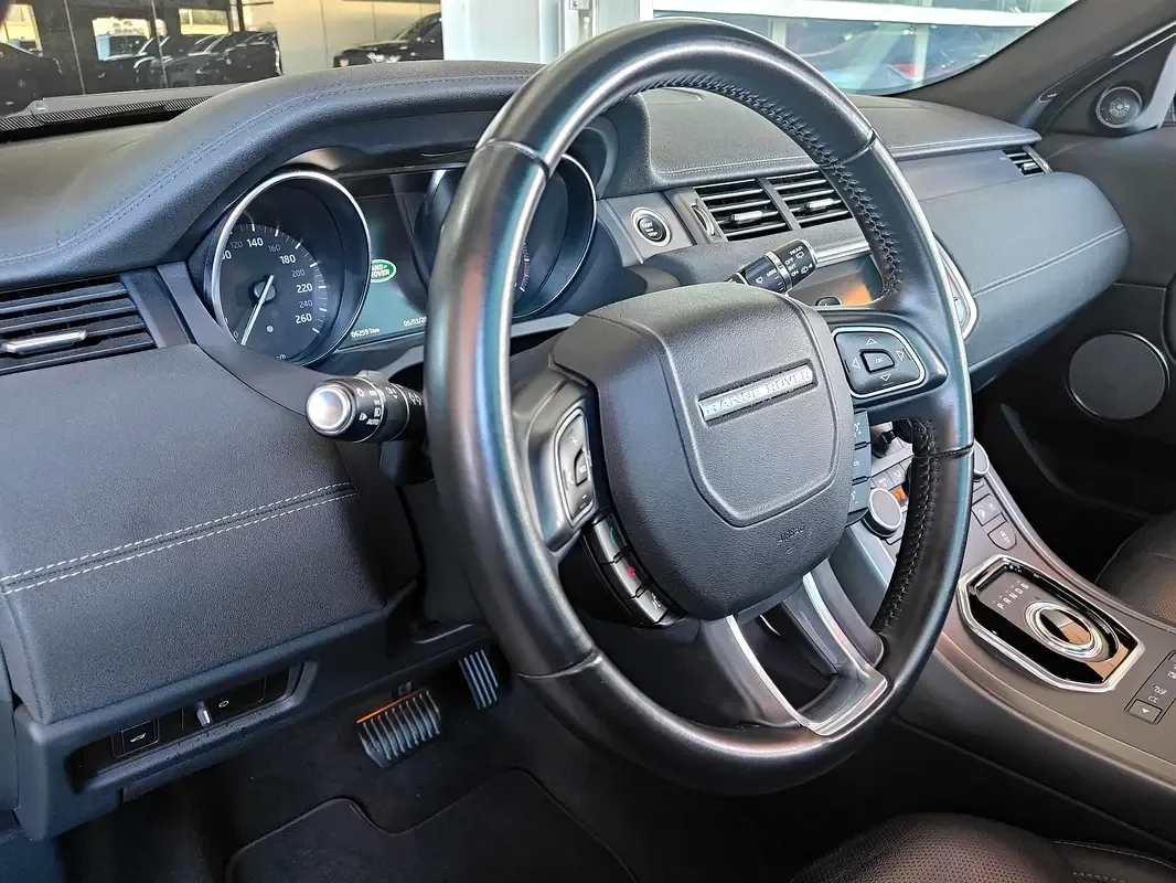 Land Rover Range Rover Evoque P250 AT AWD (249 hp) - 12