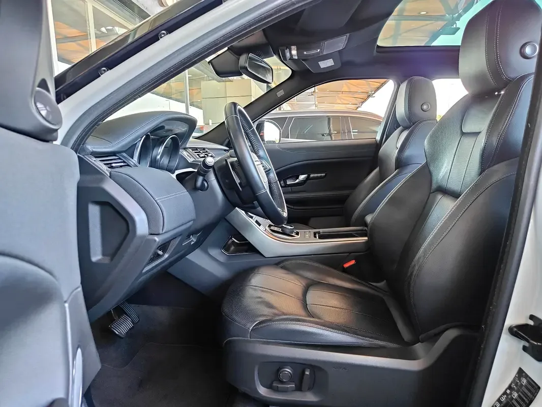 Land Rover Range Rover Evoque P250 AT AWD (249 hp) - 13