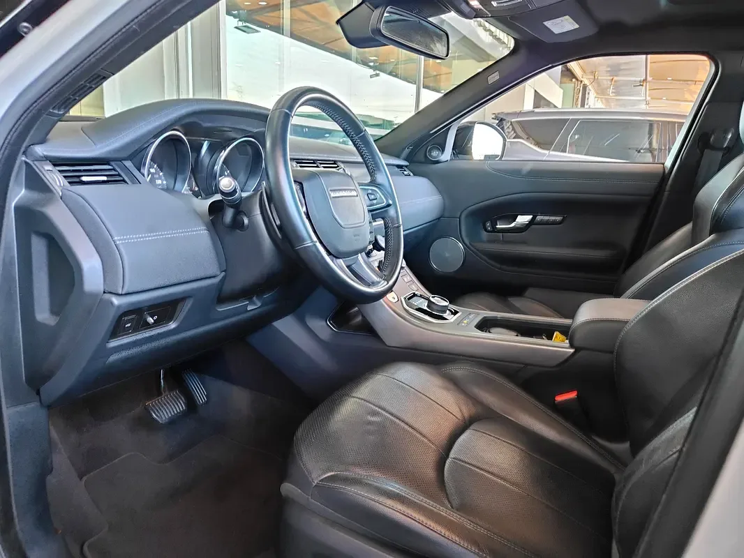 Land Rover Range Rover Evoque P250 AT AWD (249 hp) - 11
