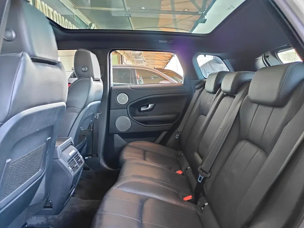 Land Rover Range Rover Evoque P250 AT AWD (249 hp) - 18