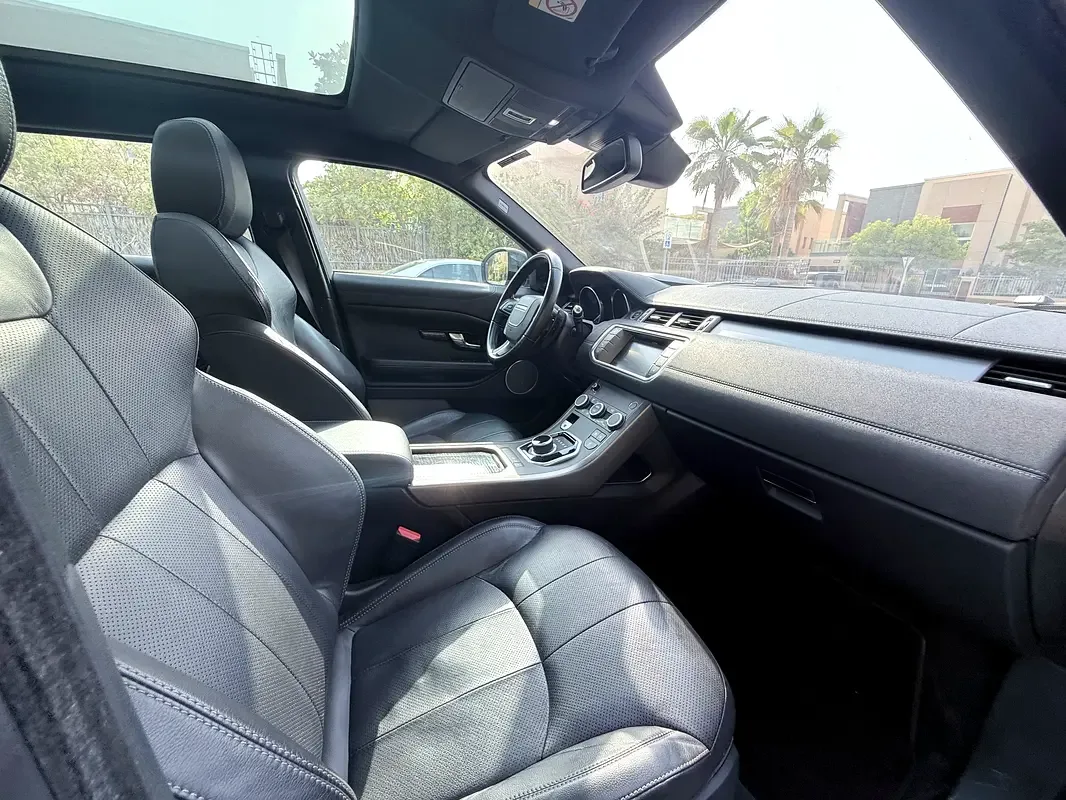 Land Rover Range Rover Evoque P250 AT AWD (249 hp) - 12
