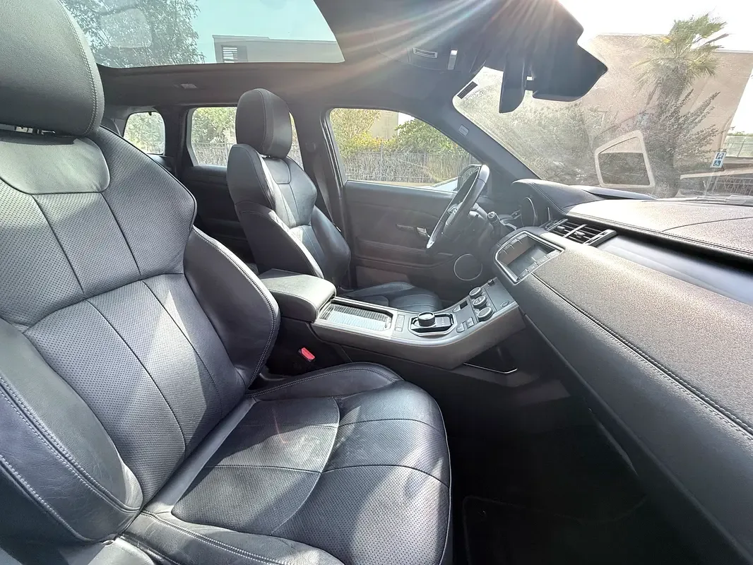Land Rover Range Rover Evoque P250 AT AWD (249 hp) - 13