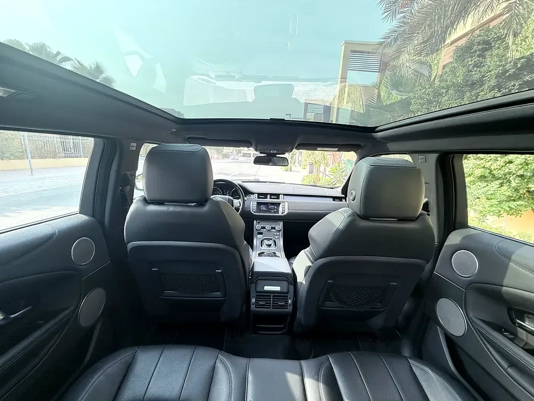 Land Rover Range Rover Evoque P250 AT AWD (249 hp) - 15