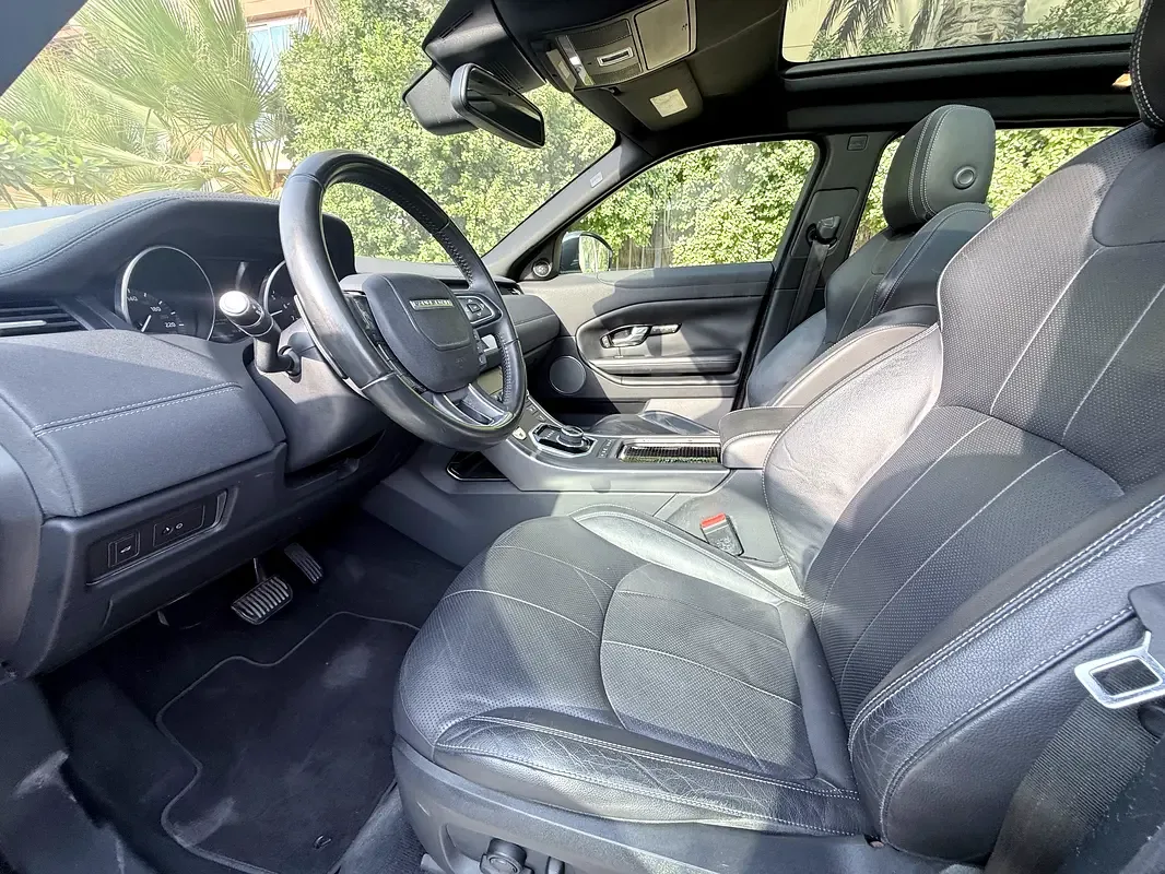 Land Rover Range Rover Evoque P250 AT AWD (249 hp) - 18