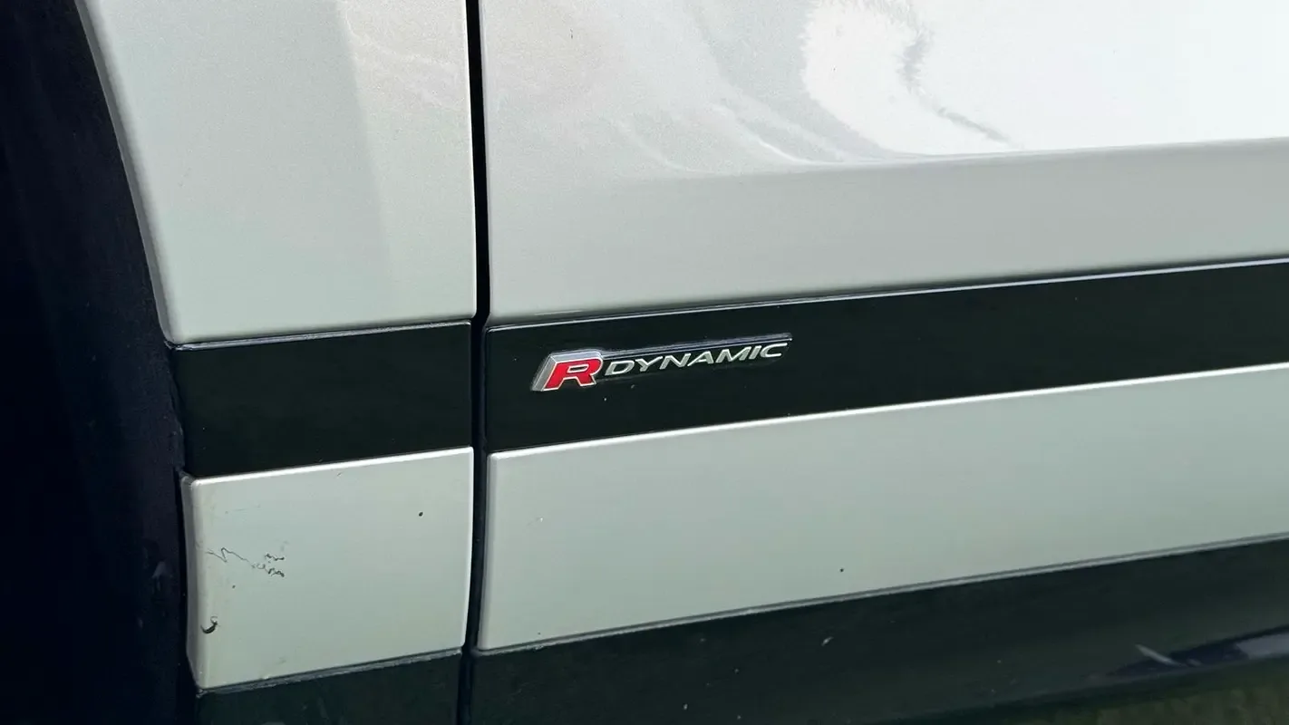 Land Rover Range Rover Evoque P250 AT AWD (249 حصان) - 10