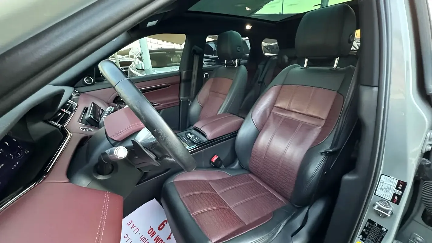 Land Rover Range Rover Evoque P250 AT AWD (249 حصان) - 11