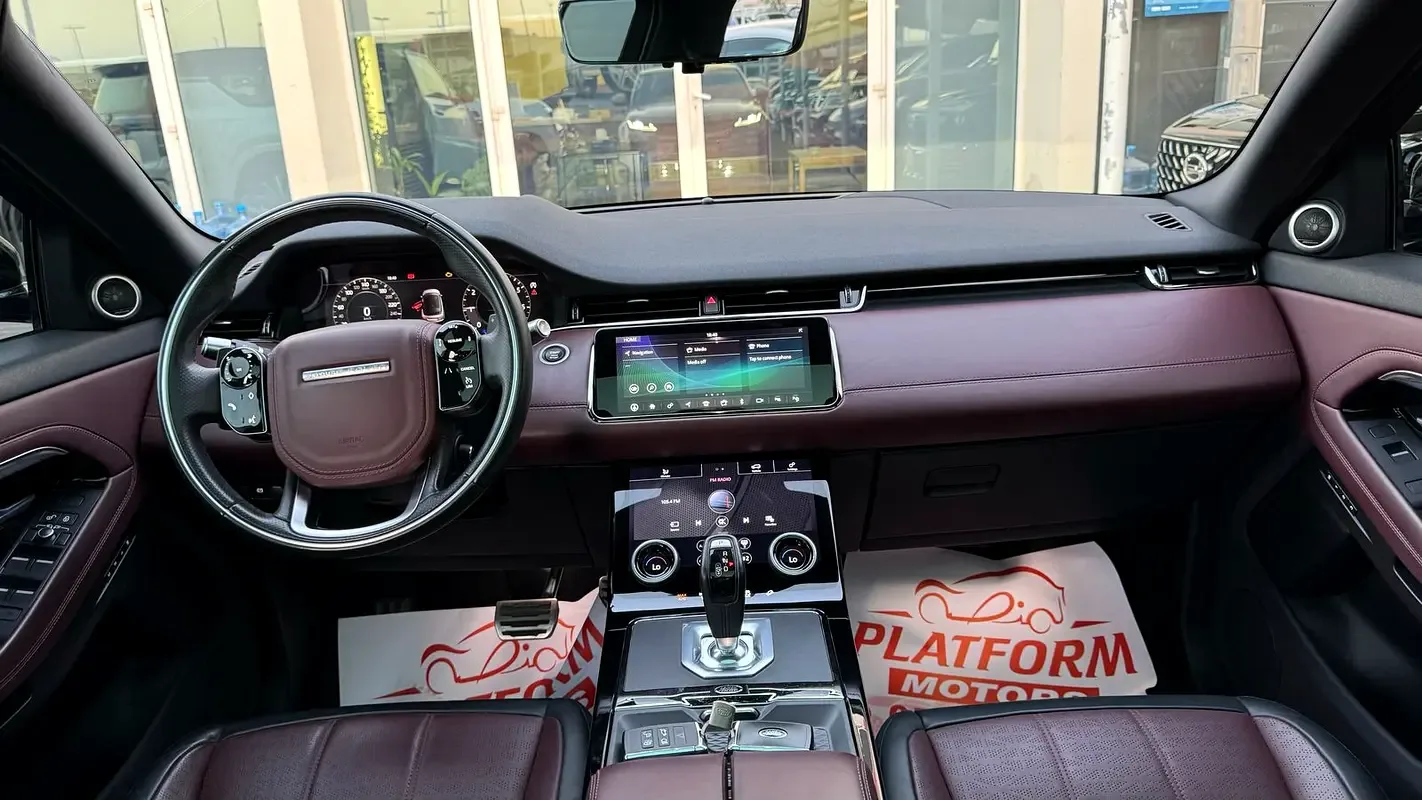 Land Rover Range Rover Evoque P250 AT AWD (249 حصان) - 15