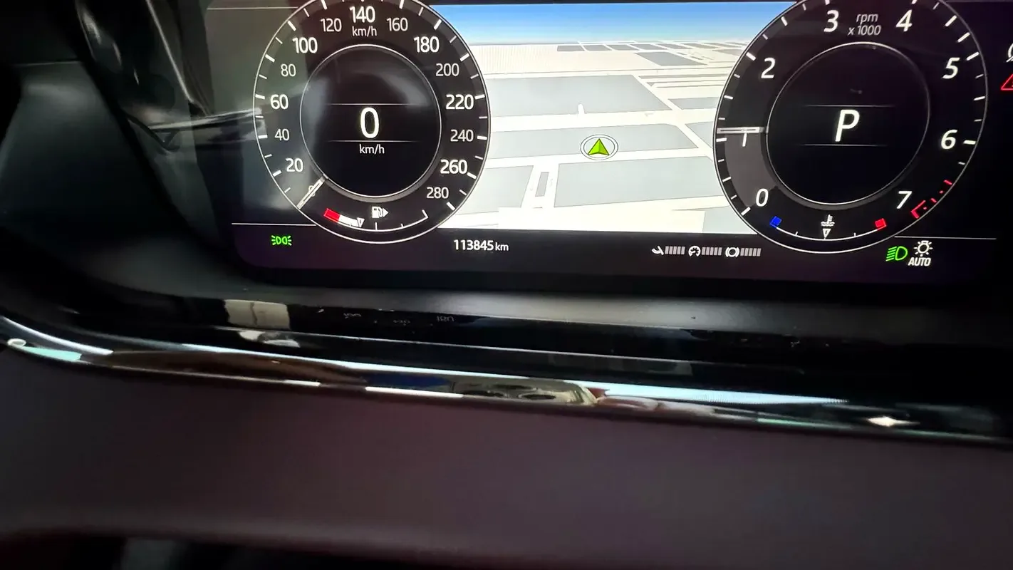 Land Rover Range Rover Evoque P250 AT AWD (249 حصان) - 20