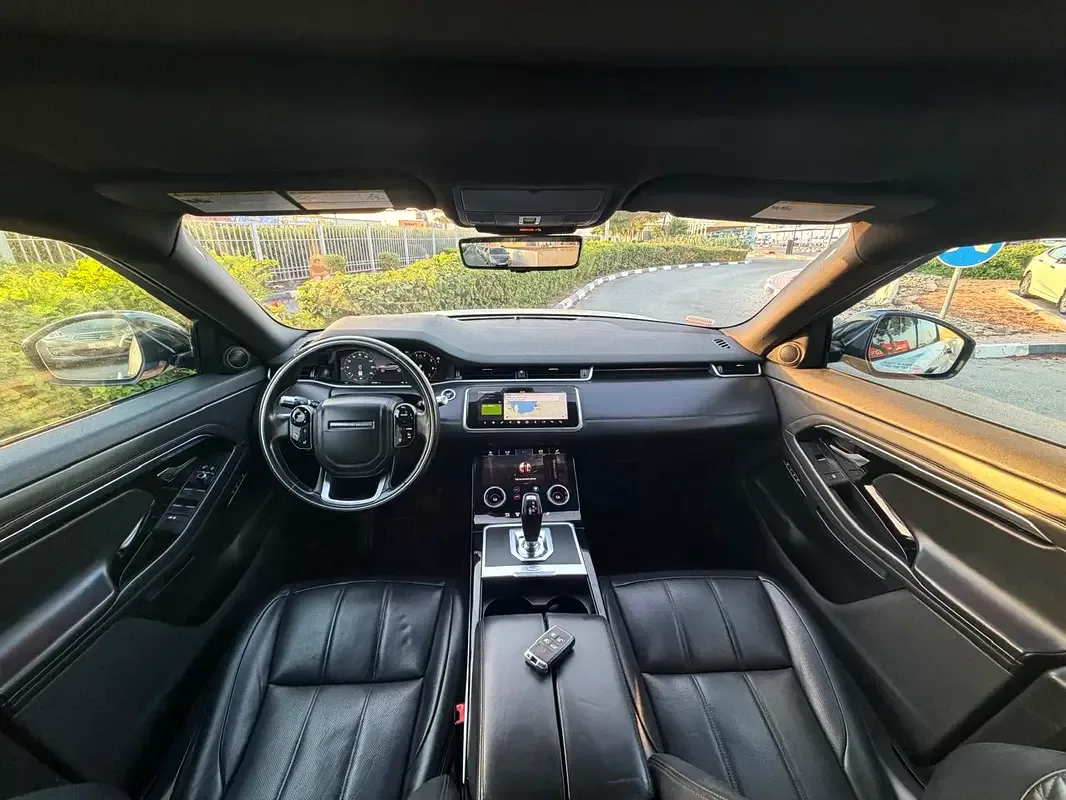 Land Rover Range Rover Evoque P250 AT AWD (249 حصان) - 7
