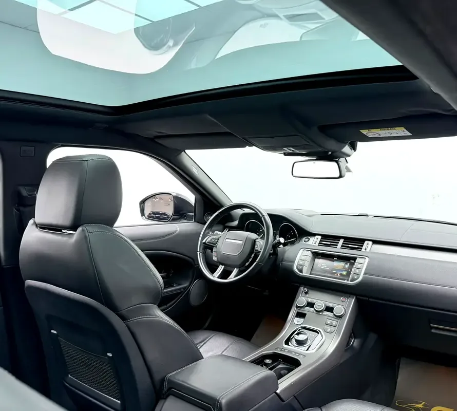 Land Rover Range Rover Evoque P250 AT AWD (249 حصان) - 12