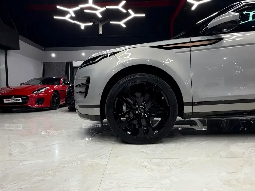 Land Rover Range Rover Evoque P250 AT AWD (249 hp) - 7