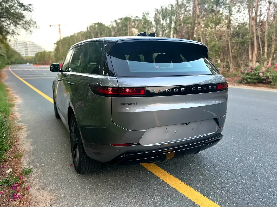 Land Rover Range Rover Sport 3.0 AT 4WD (249 حصان) - 8