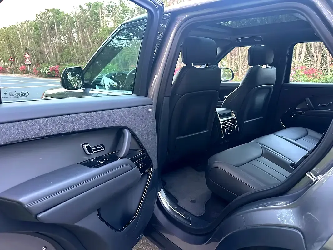 Land Rover Range Rover Sport 3.0 AT 4WD (249 حصان) - 12