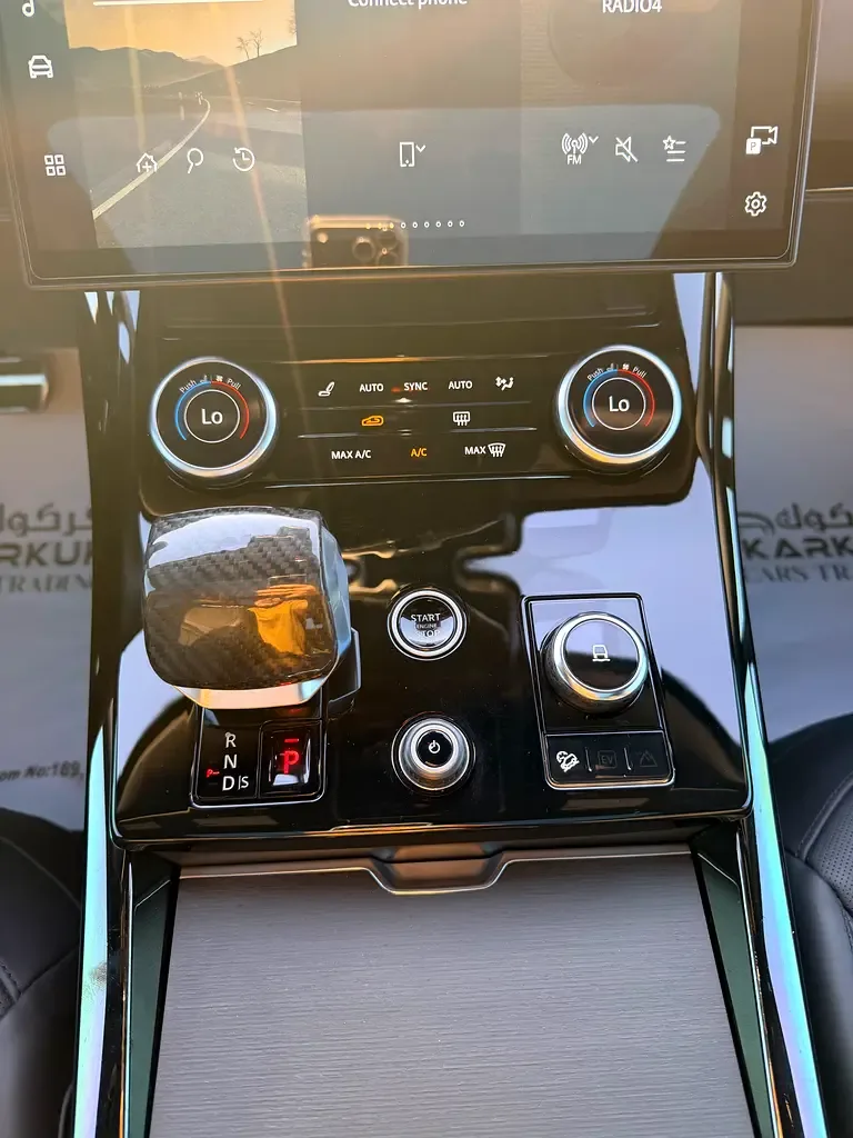 Land Rover Range Rover Sport 3.0 AT 4WD (360 حصان) - 9