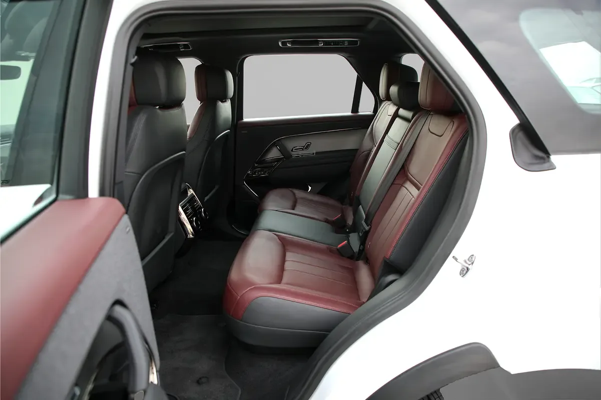 Land Rover Range Rover Sport 3.0 AT 4WD (360 حصان) - 11