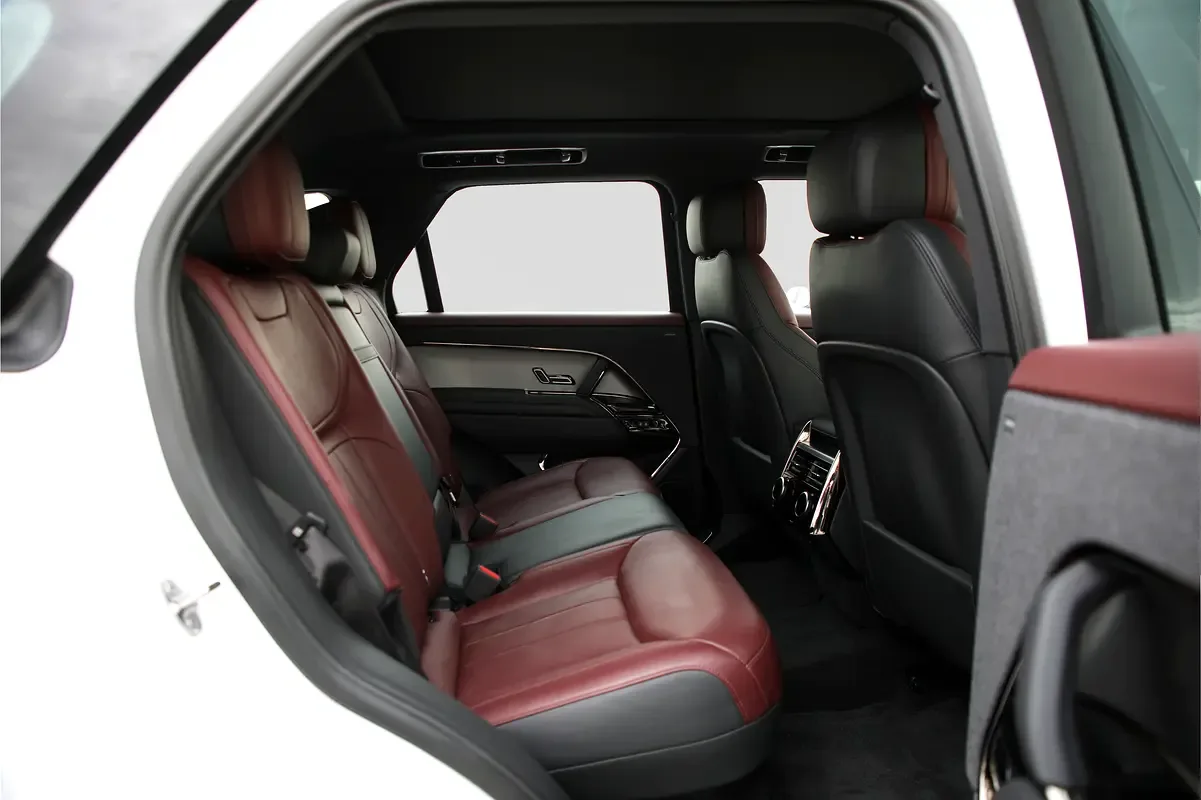 Land Rover Range Rover Sport 3.0 AT 4WD (360 حصان) - 18