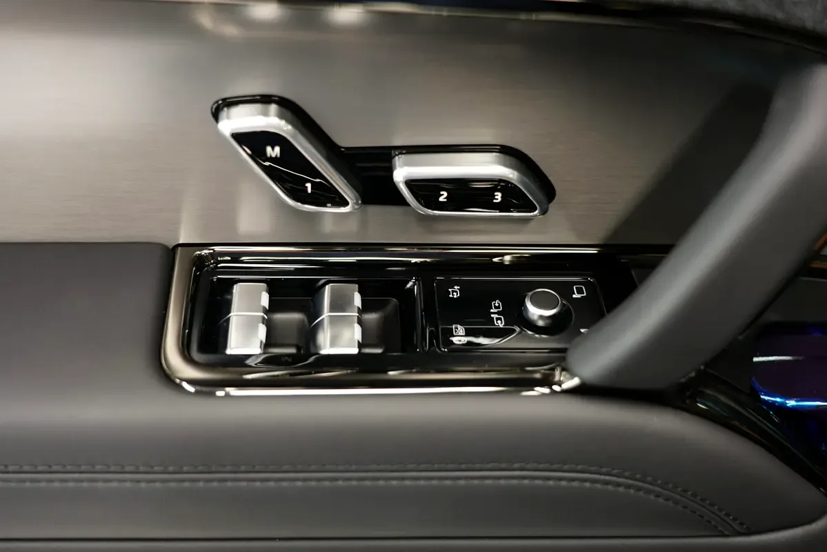 Land Rover Range Rover Sport 3.0 AT 4WD (360 حصان) - 12