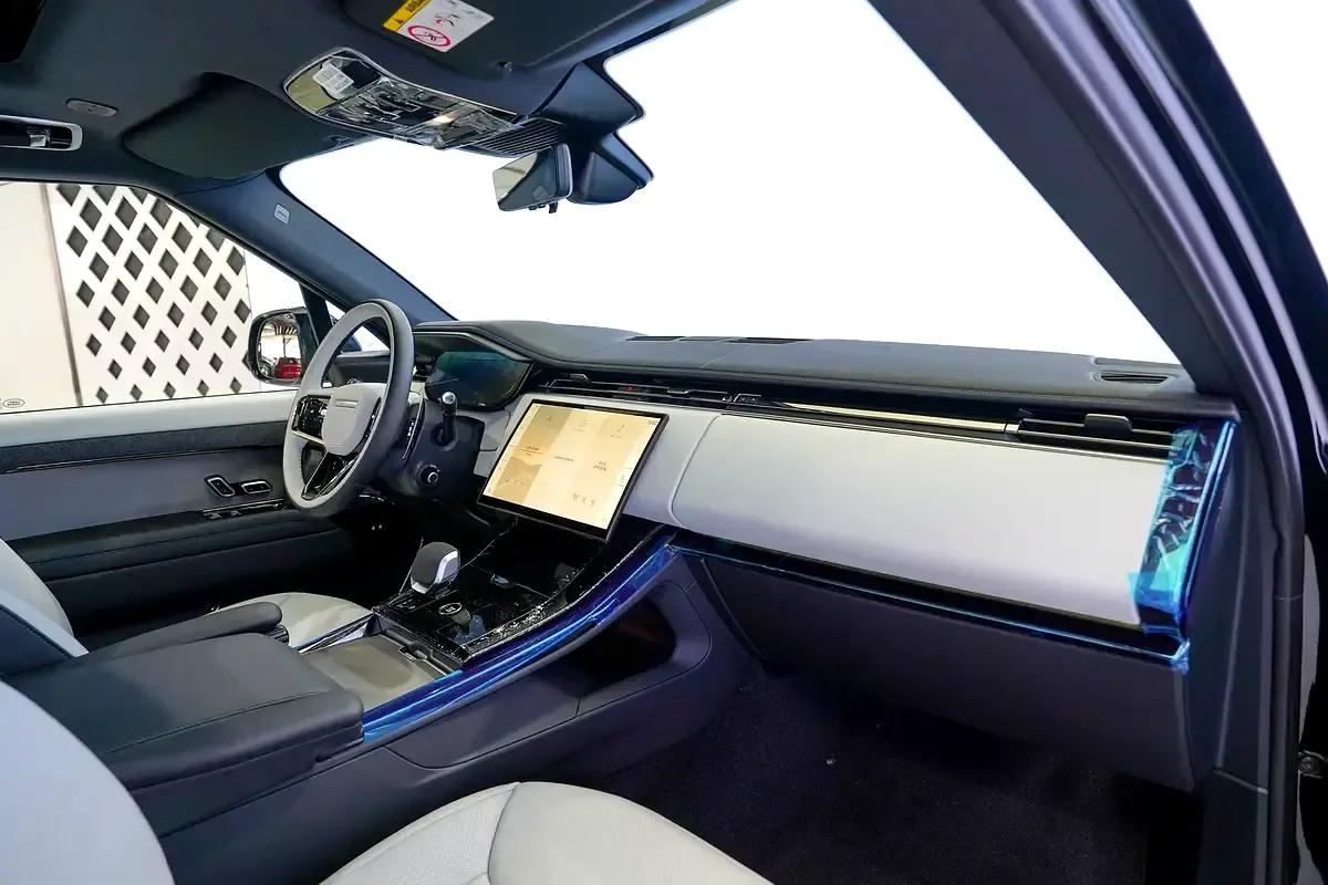Land Rover Range Rover Sport 3.0 AT 4WD (400 حصان) - 16