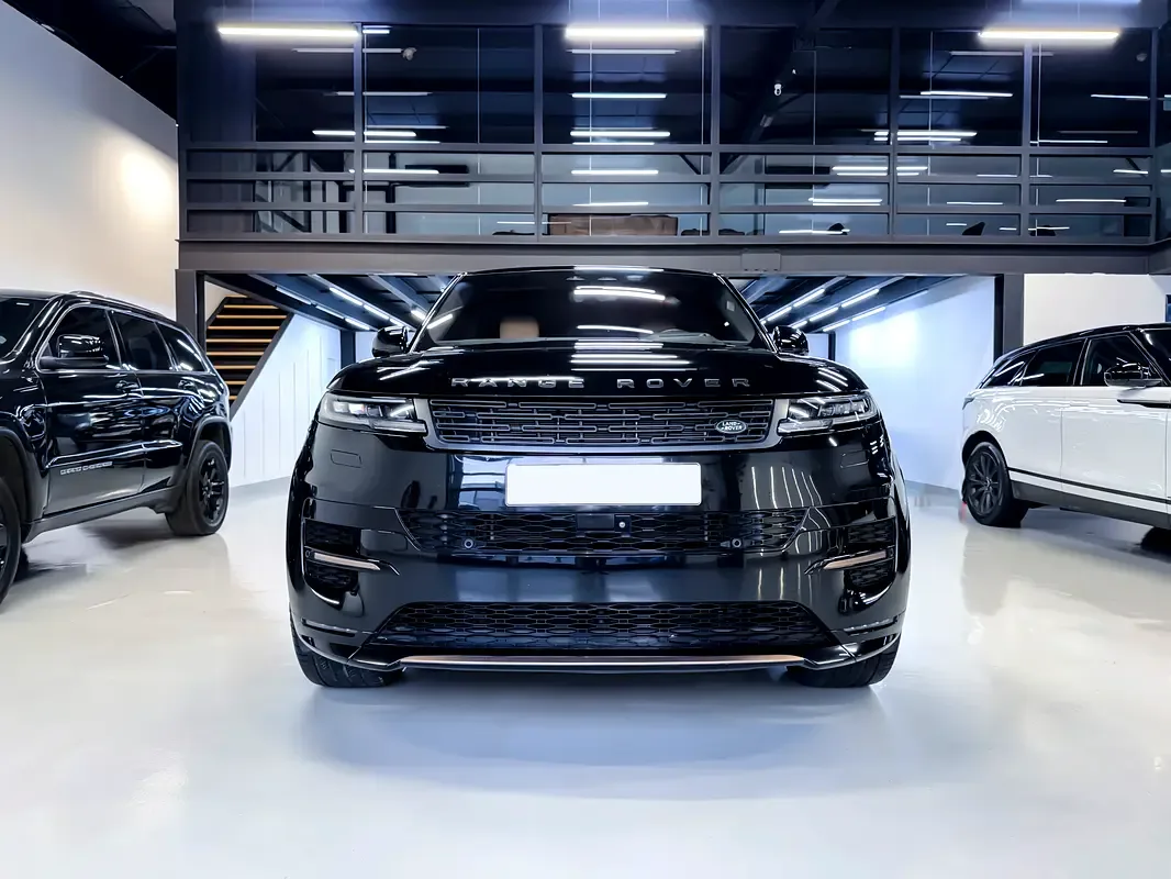 Land Rover Range Rover Sport 3.0 AT 4WD (400 حصان) - 2