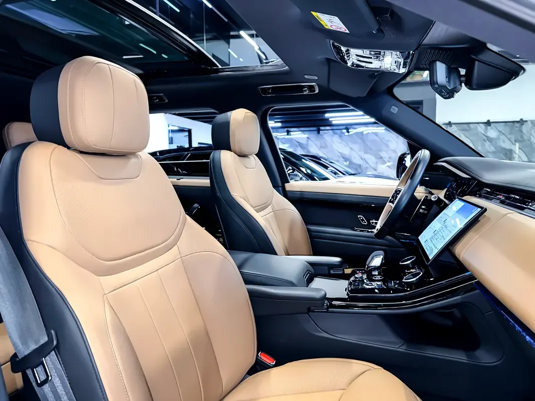 Land Rover Range Rover Sport 3.0 AT 4WD (400 حصان) - 11