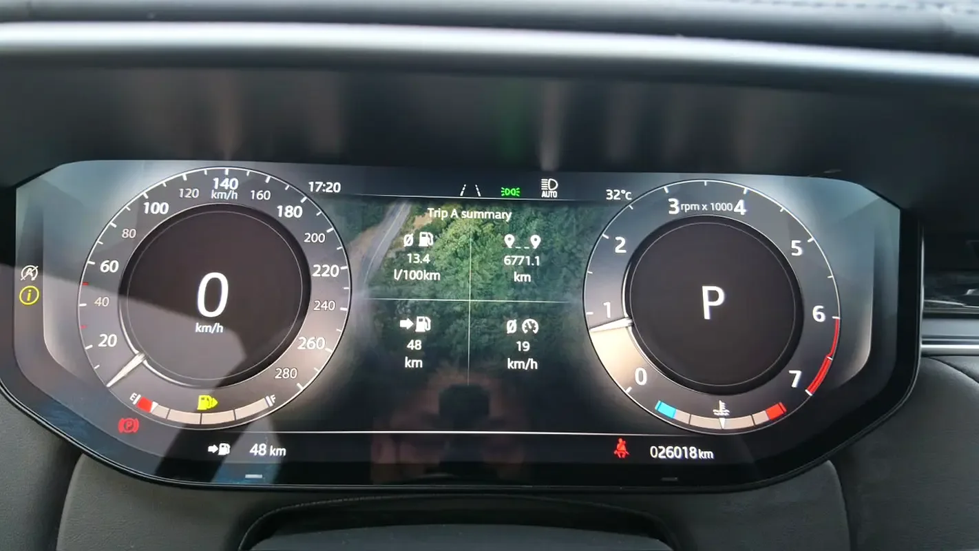 Land Rover Range Rover Sport 3.0 AT 4WD (400 حصان) - 4