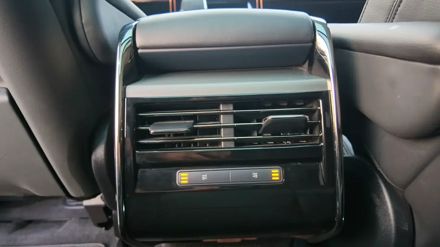 Land Rover Range Rover Sport 3.0 AT 4WD (400 حصان) - 12