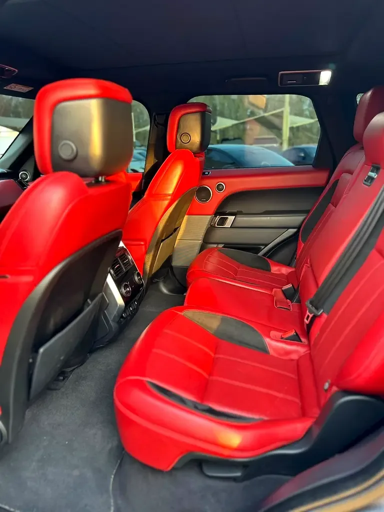 Land Rover Range Rover Sport 3.0 AT AWD (360 حصان) - 12