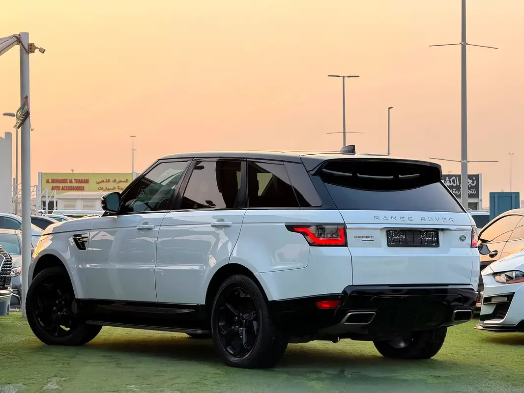 Land Rover Range Rover Sport 3.0 AT AWD (360 حصان) - 3