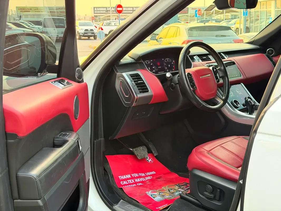Land Rover Range Rover Sport 3.0 AT AWD (360 حصان) - 8