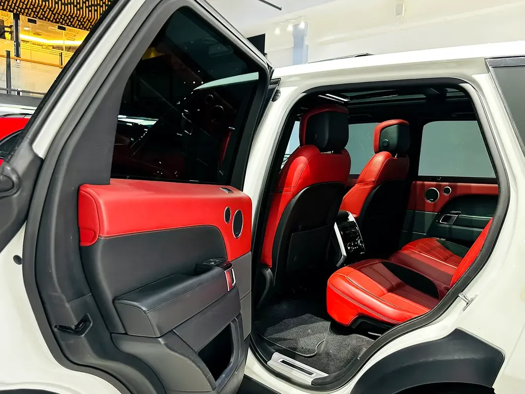Land Rover Range Rover Sport 3.0 AT AWD (360 hp) - 9