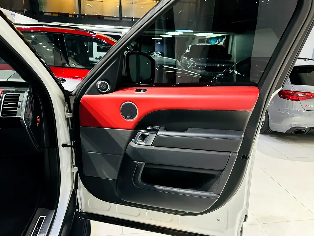 Land Rover Range Rover Sport 3.0 AT AWD (360 hp) - 17