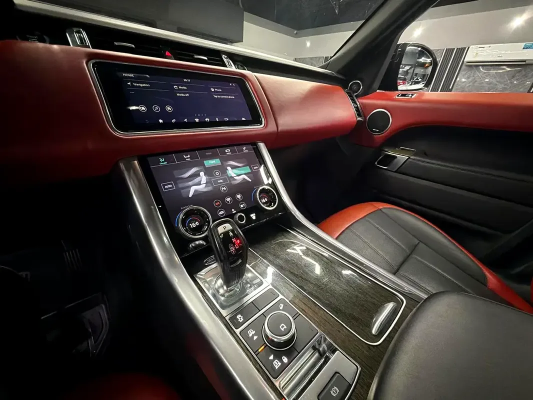 Land Rover Range Rover Sport 3.0 AT AWD (360 hp) - 13