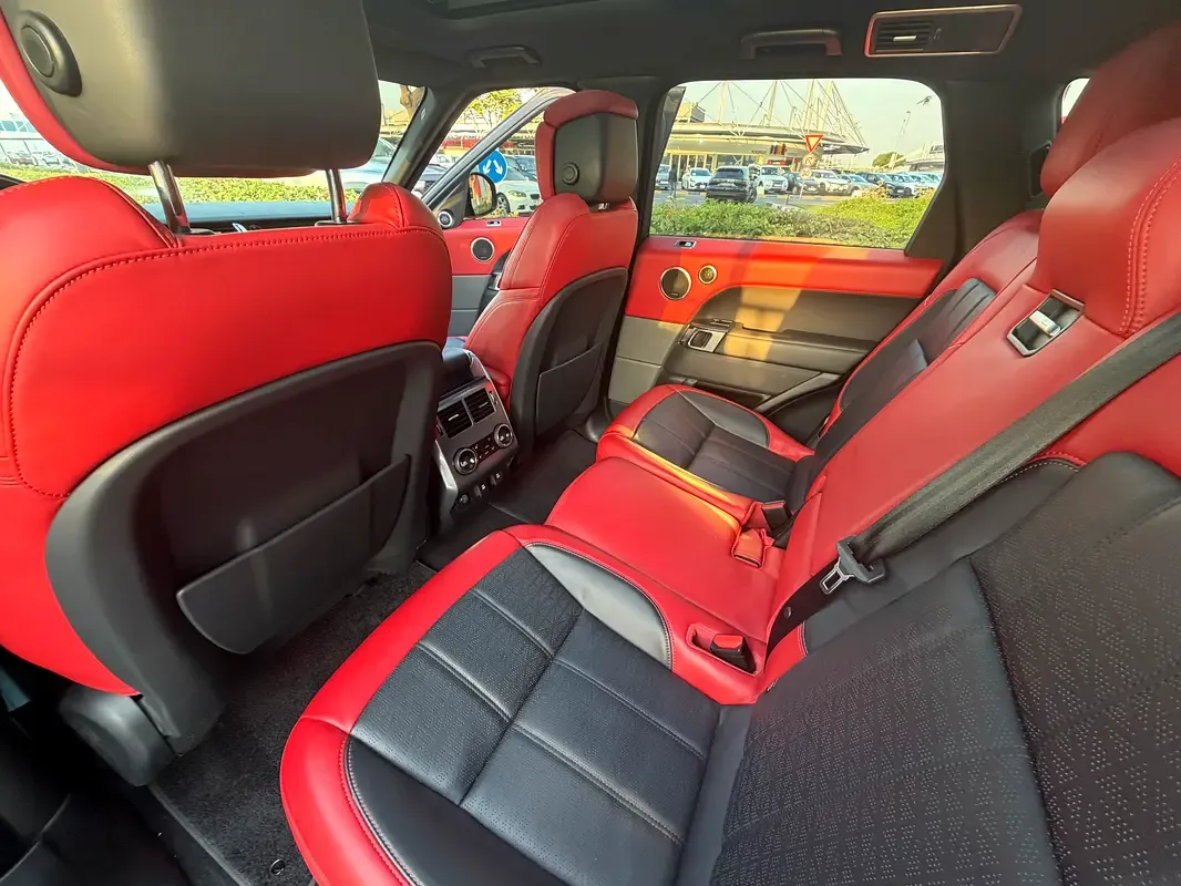 Land Rover Range Rover Sport 3.0 AT AWD (360 حصان) - 12