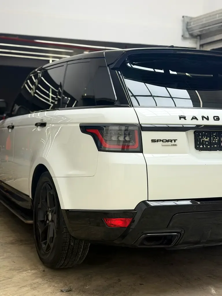 Land Rover Range Rover Sport 3.0 AT AWD (360 حصان) - 9