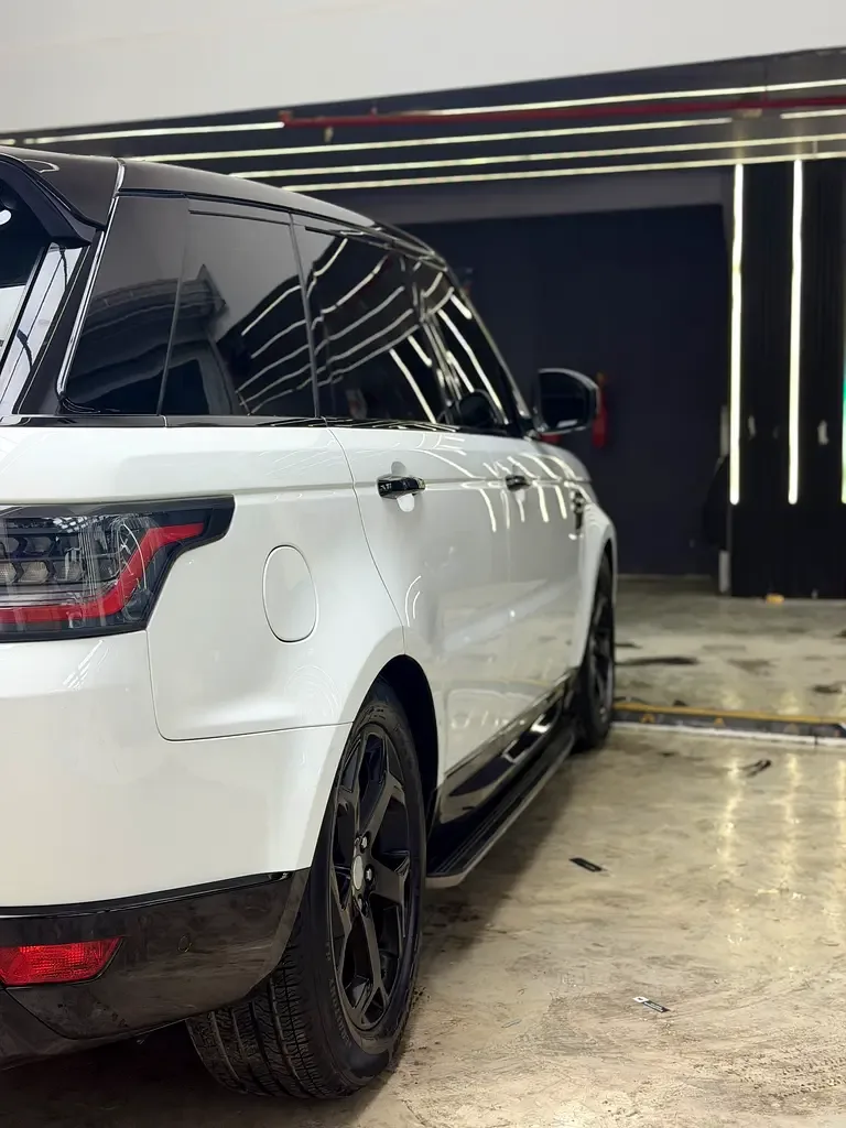 Land Rover Range Rover Sport 3.0 AT AWD (360 حصان) - 12