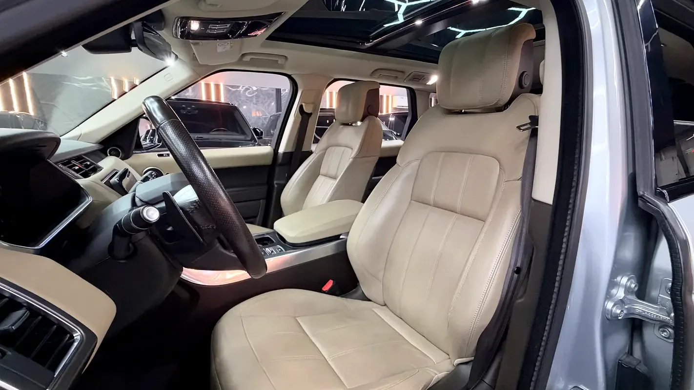 Land Rover Range Rover Sport 3.0 AT AWD (360 حصان) - 9