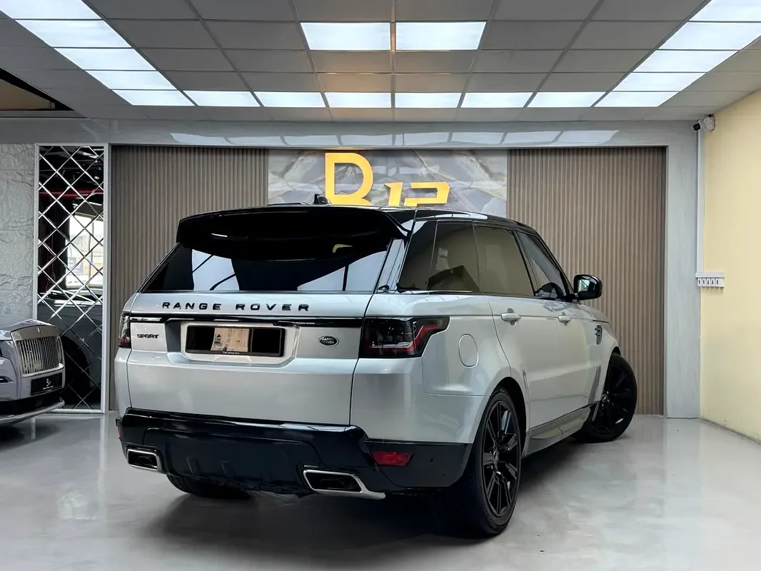 Land Rover Range Rover Sport 3.0 AT AWD (360 hp) - 7