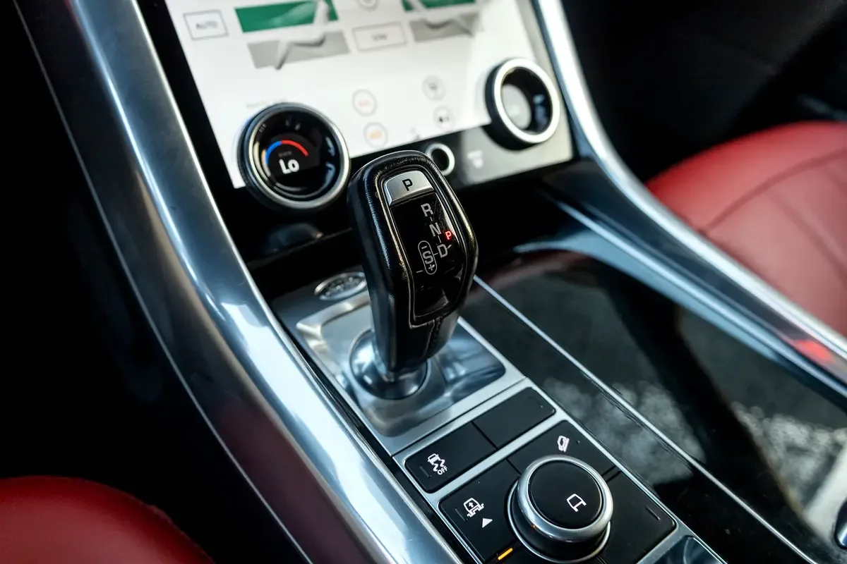 Land Rover Range Rover Sport 3.0 AT AWD (360 hp) - 18
