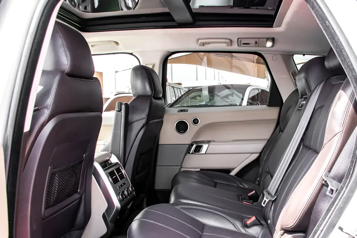 Land Rover Range Rover Sport 3.0 SDV6 Hybrid AT AWD (340 hp) - 14