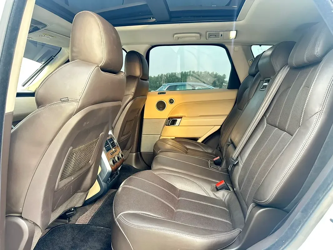 Land Rover Range Rover Sport 3.0 SDV6 Hybrid AT AWD (340 hp) - 11