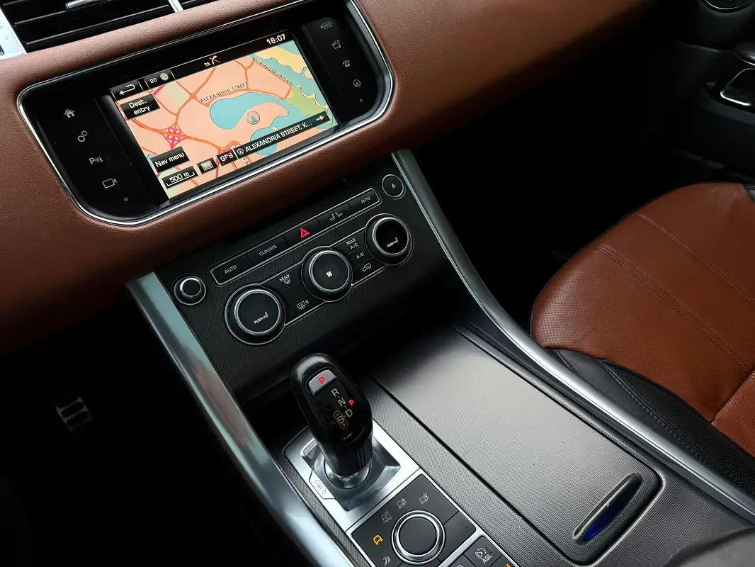Land Rover Range Rover Sport 3.0 SDV6 Hybrid AT AWD (340 hp) - 9