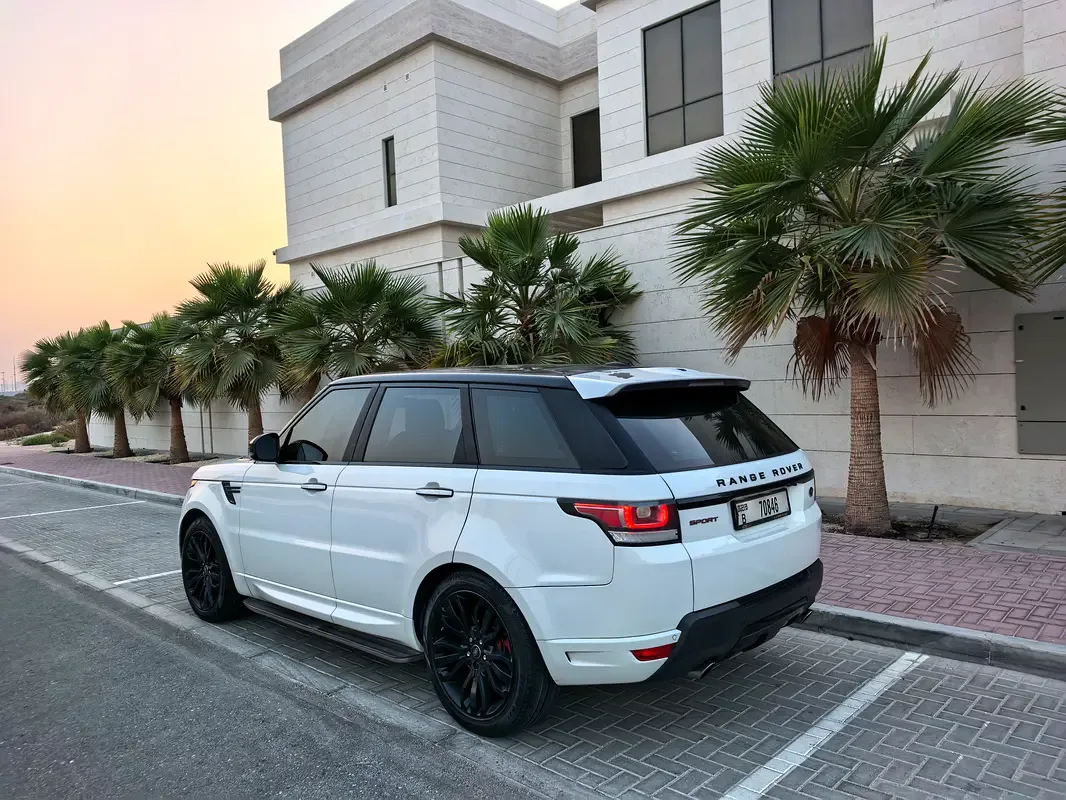 Land Rover Range Rover Sport 3.0 SDV6 Hybrid AT AWD (340 hp) - 12