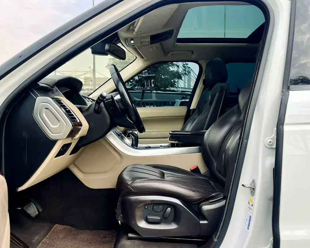 Land Rover Range Rover Sport 3.0 SDV6 Hybrid AT AWD (340 حصان) - 11