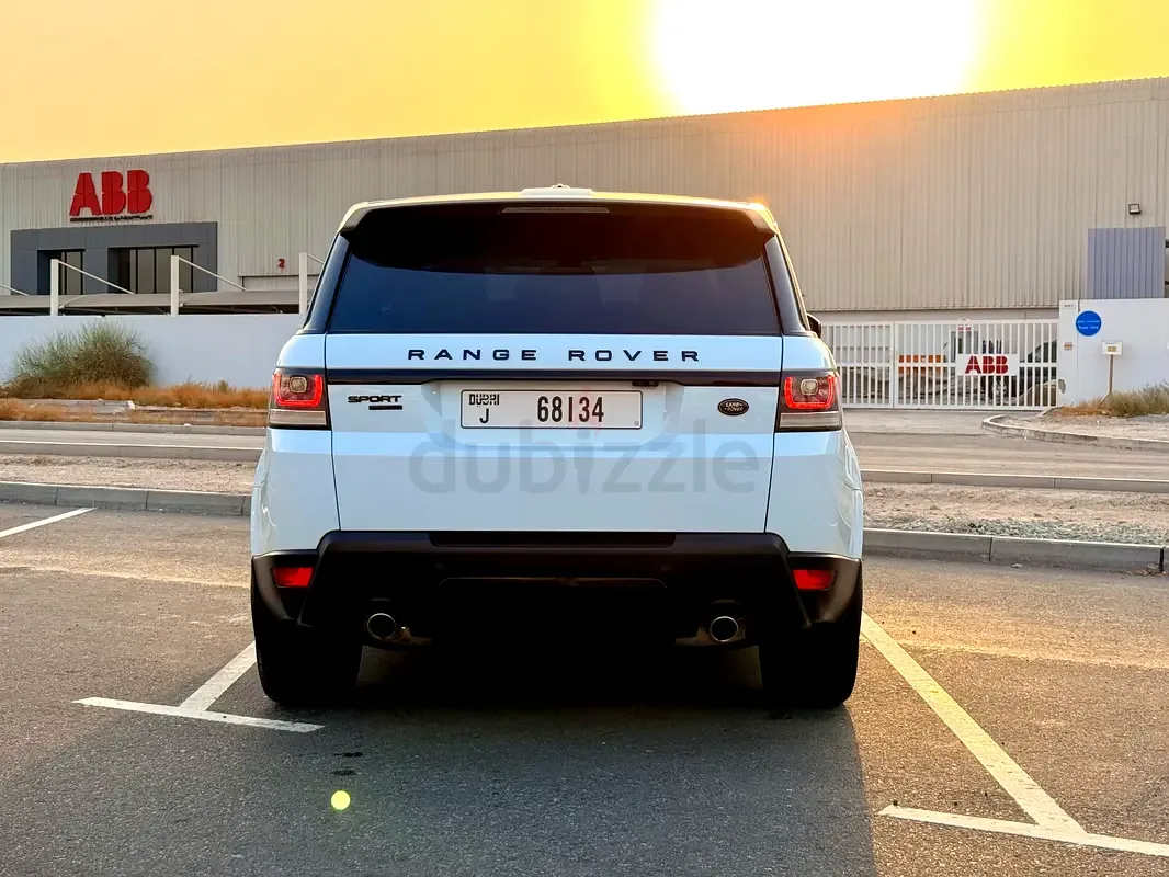 Land Rover Range Rover Sport 3.0 SDV6 Hybrid AT AWD (340 حصان) - 4