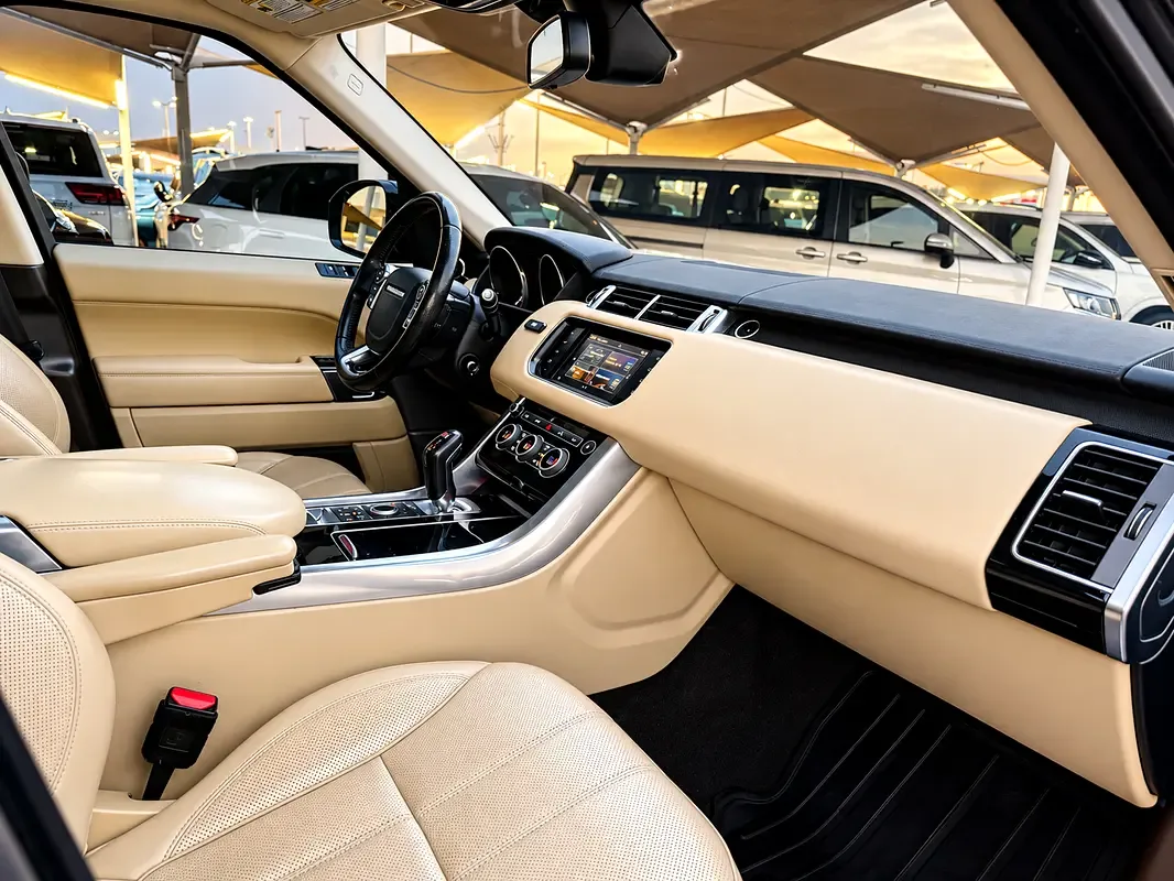 Land Rover Range Rover Sport 3.0 SDV6 Hybrid AT AWD (340 حصان) - 10