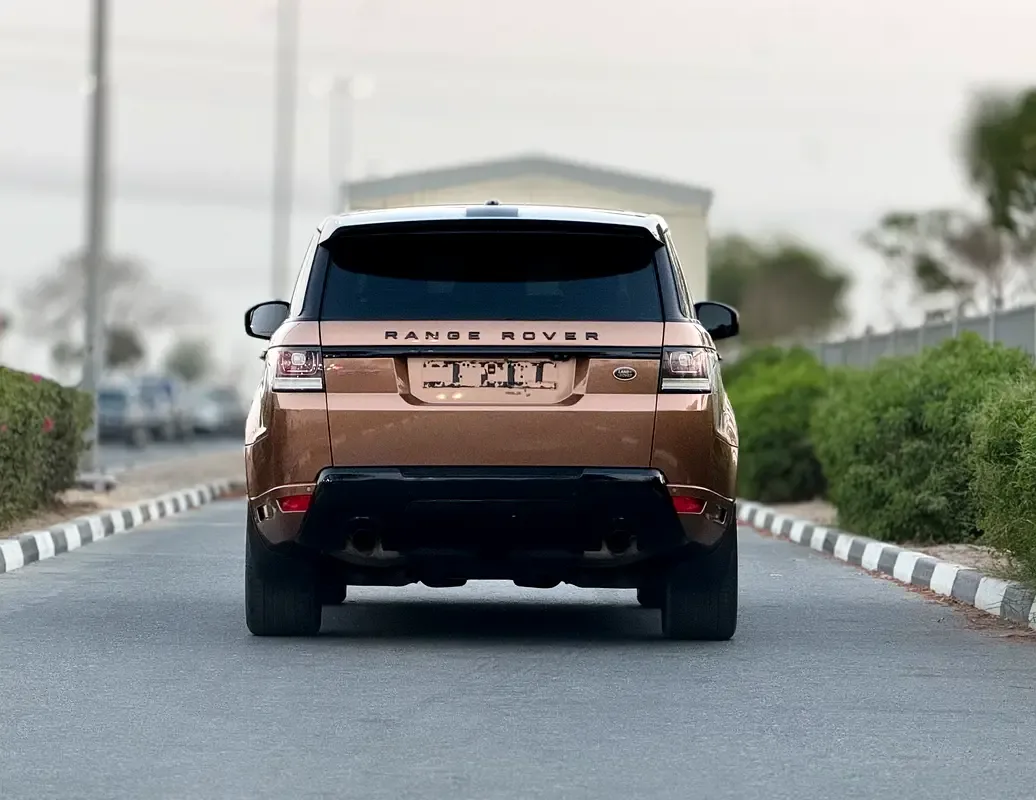 Land Rover Range Rover Sport 3.0 SDV6 Hybrid AT AWD (340 حصان) - 6