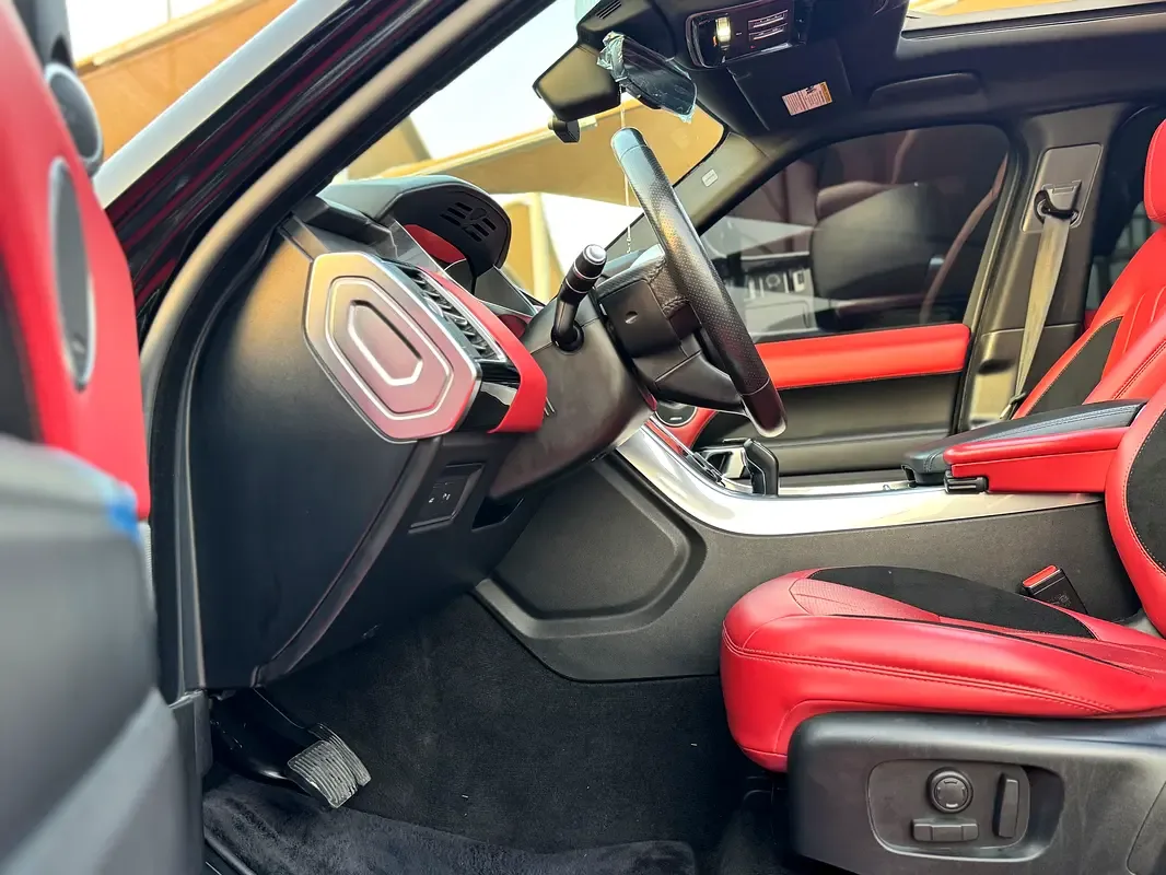Land Rover Range Rover Sport 3.0 V6 Supercharged AT AWD (340 حصان) - 10